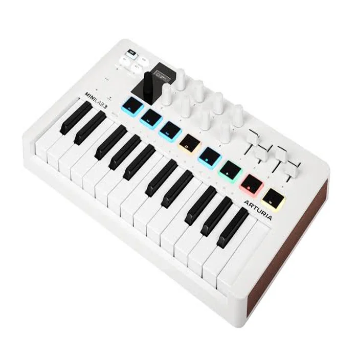 Arturia MiniLab 3 White Controlador MIDI USB de 25 Teclas con Pads y Arpegiador - Imagen 2